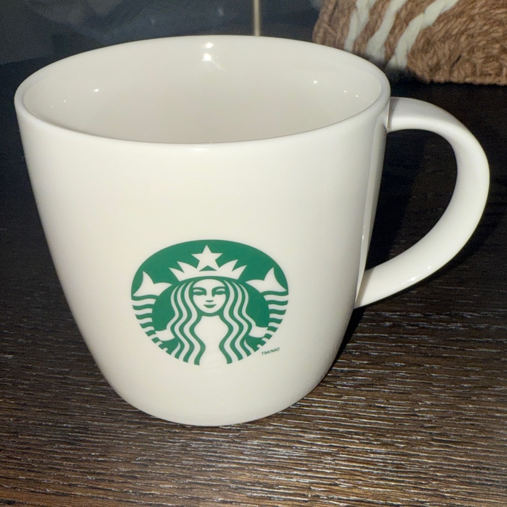 Pair of TRADITIONAL Starbucks Mug 12 oz with logo